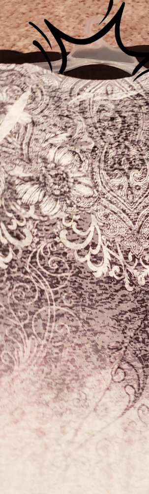 Daytrip blingy [buckle] Vneck top